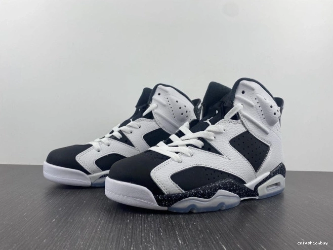 6 Jordan Retro 384664-101 Oreo 1105